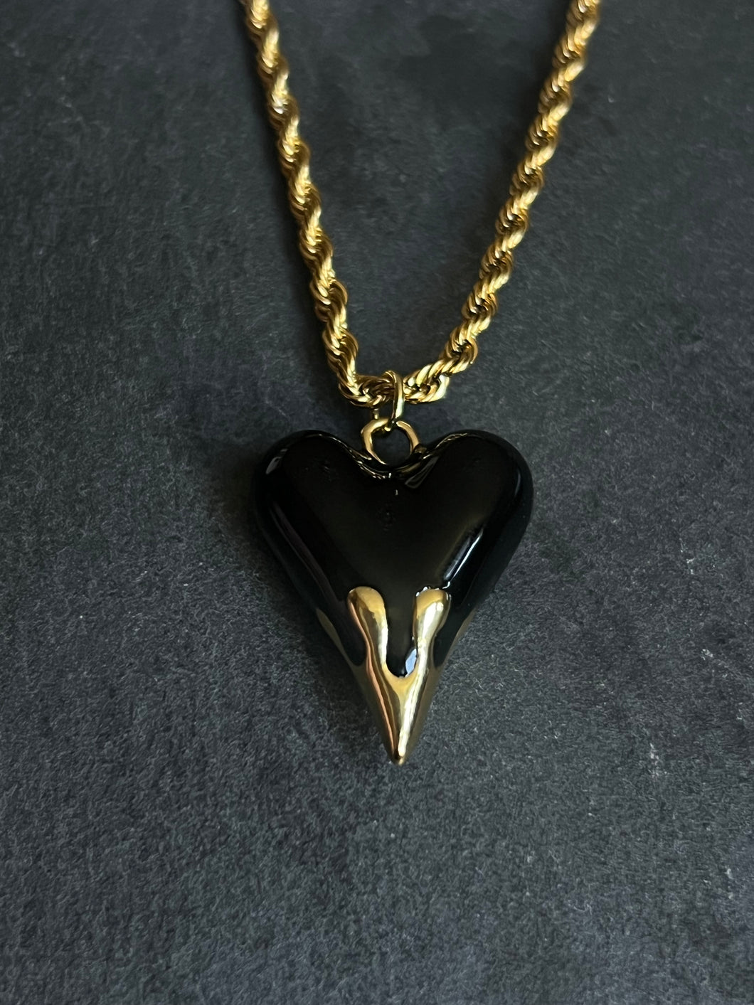 Black heart gold drip necklace