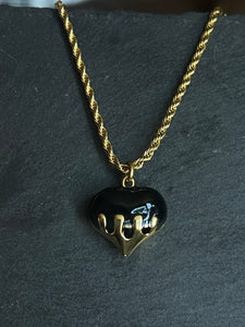 Small Black heart gold drip necklace