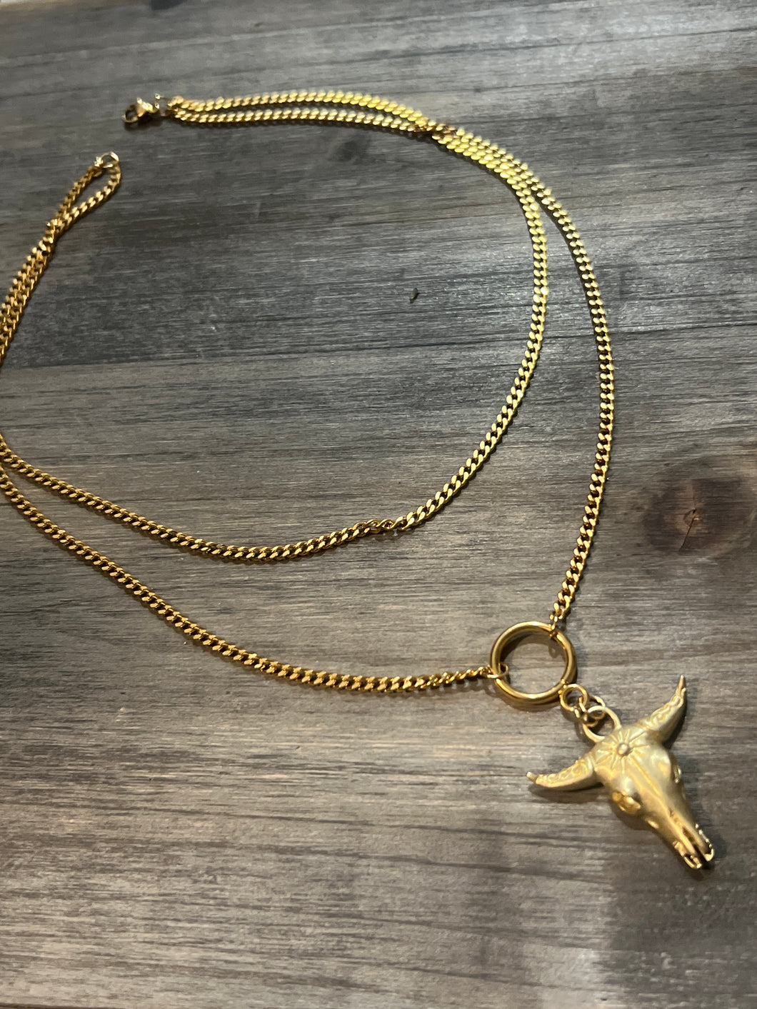 Double chain bull necklace