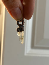 Load image into Gallery viewer, Clear green ghost quartz Copper electroformed necklace
