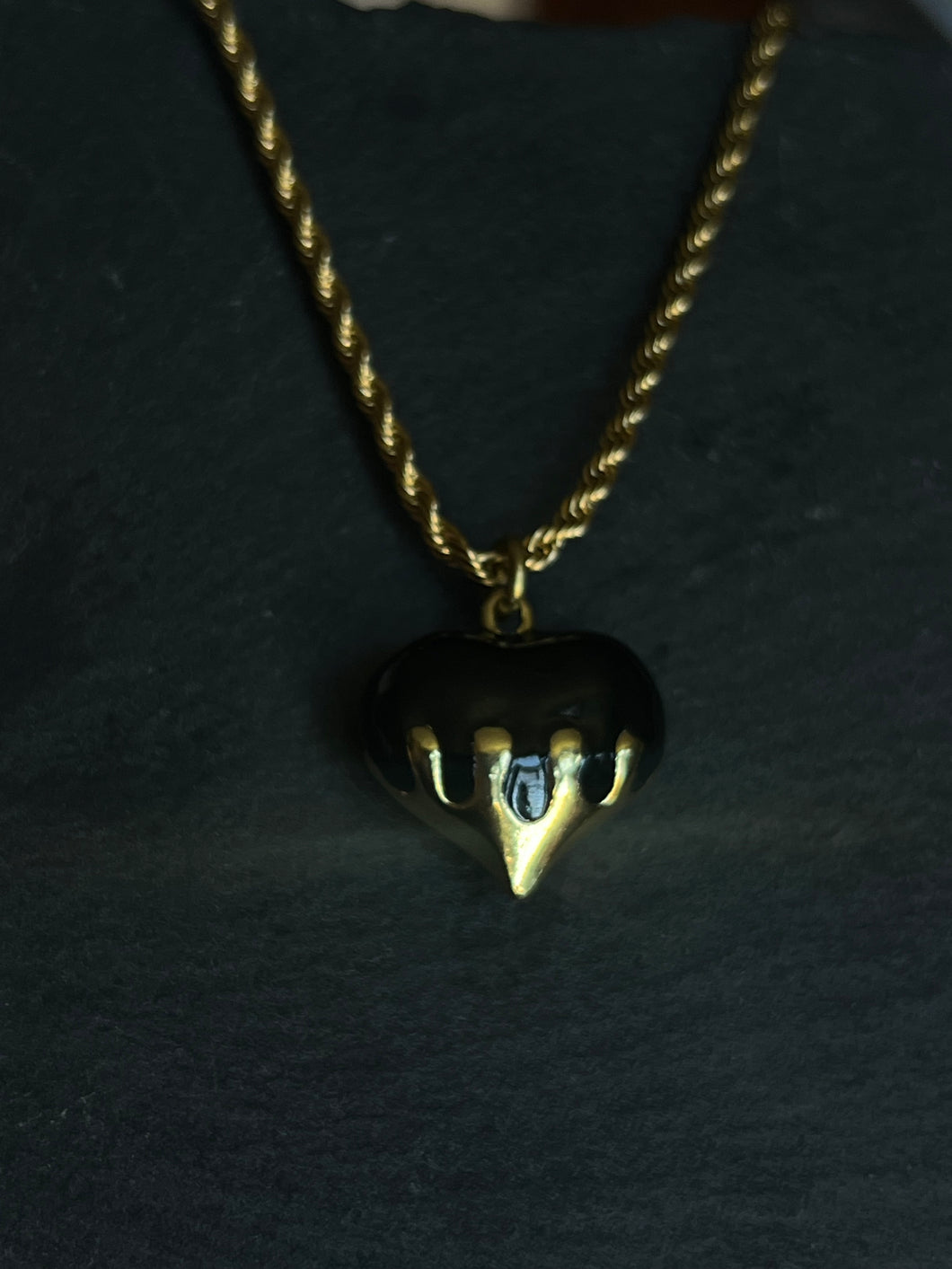 Small Black heart gold drip necklace