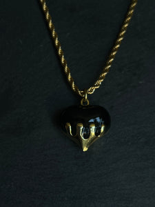 Small Black heart gold drip necklace