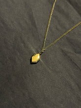 Load image into Gallery viewer, Crystal necklace
